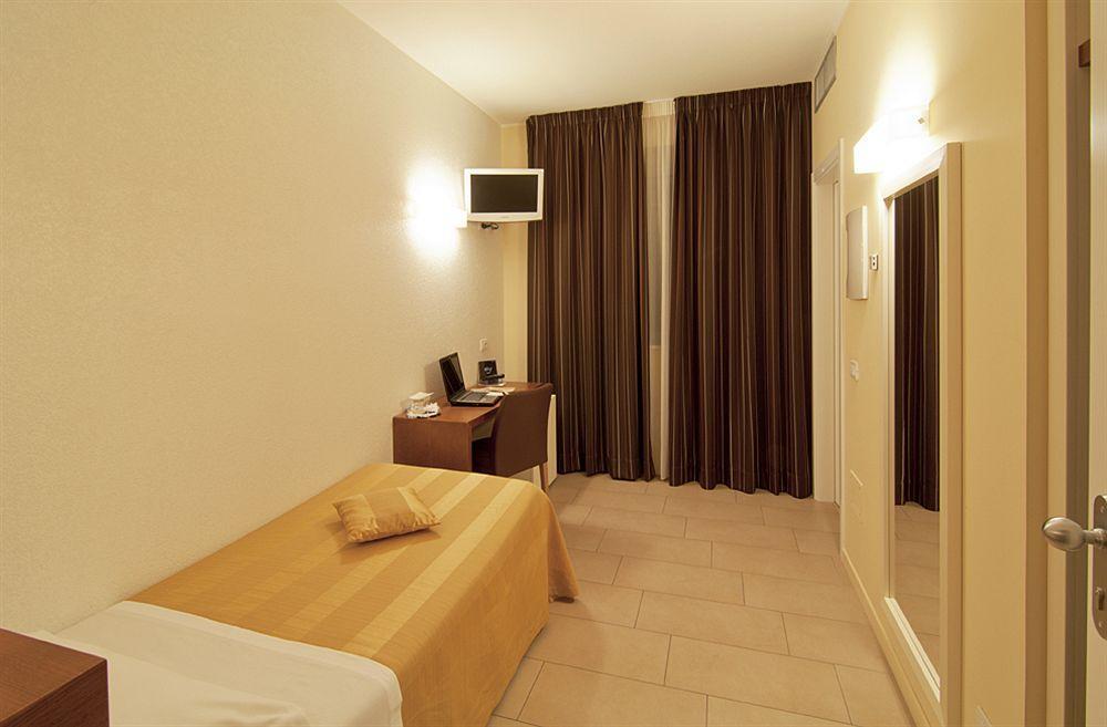 טולנטינו Hotel Cluentum מראה חיצוני תמונה