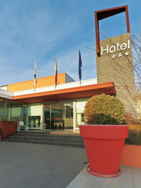 טולנטינו Hotel Cluentum מראה חיצוני תמונה