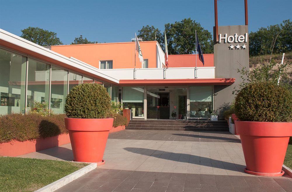 טולנטינו Hotel Cluentum מראה חיצוני תמונה