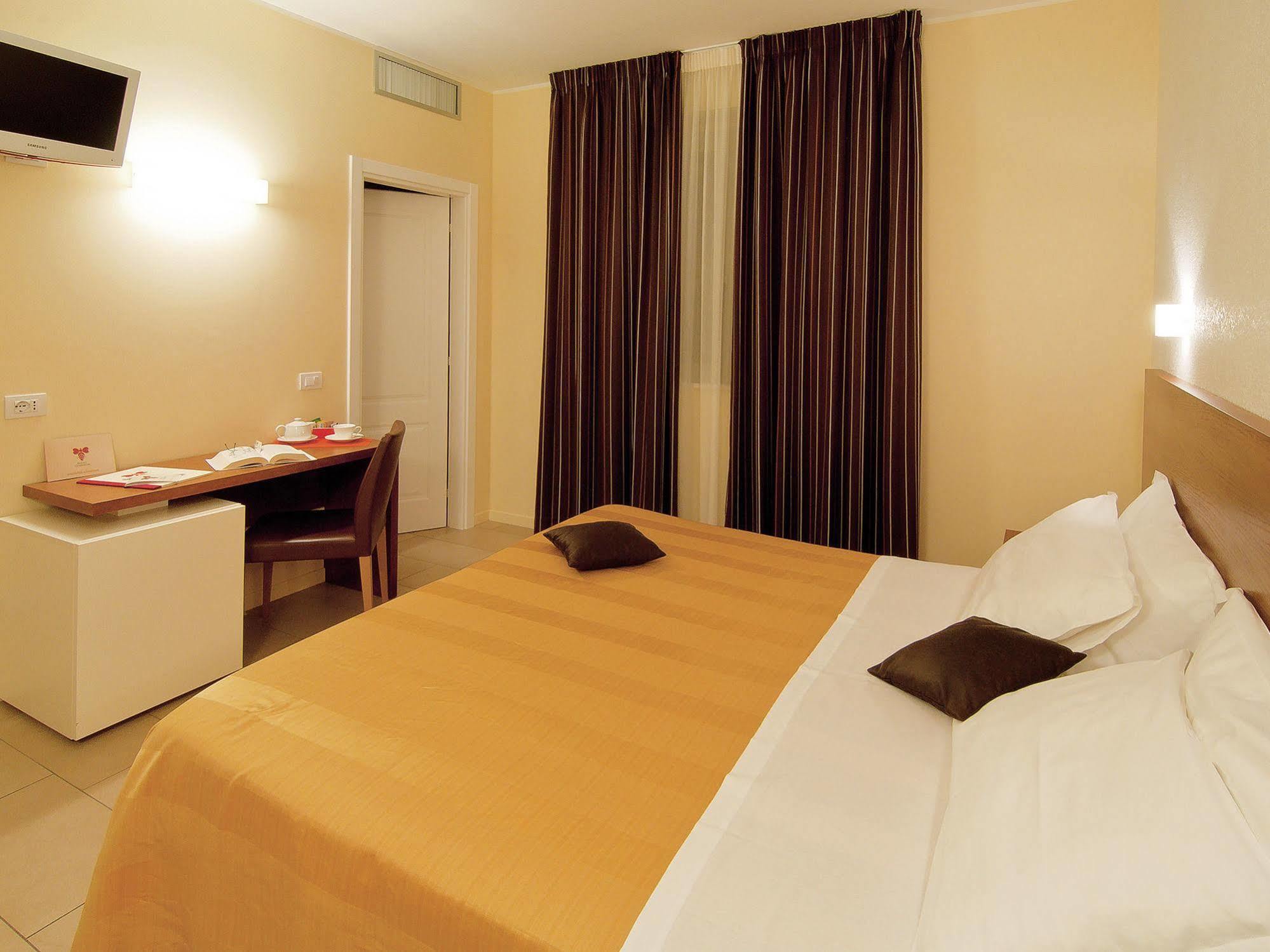טולנטינו Hotel Cluentum מראה חיצוני תמונה