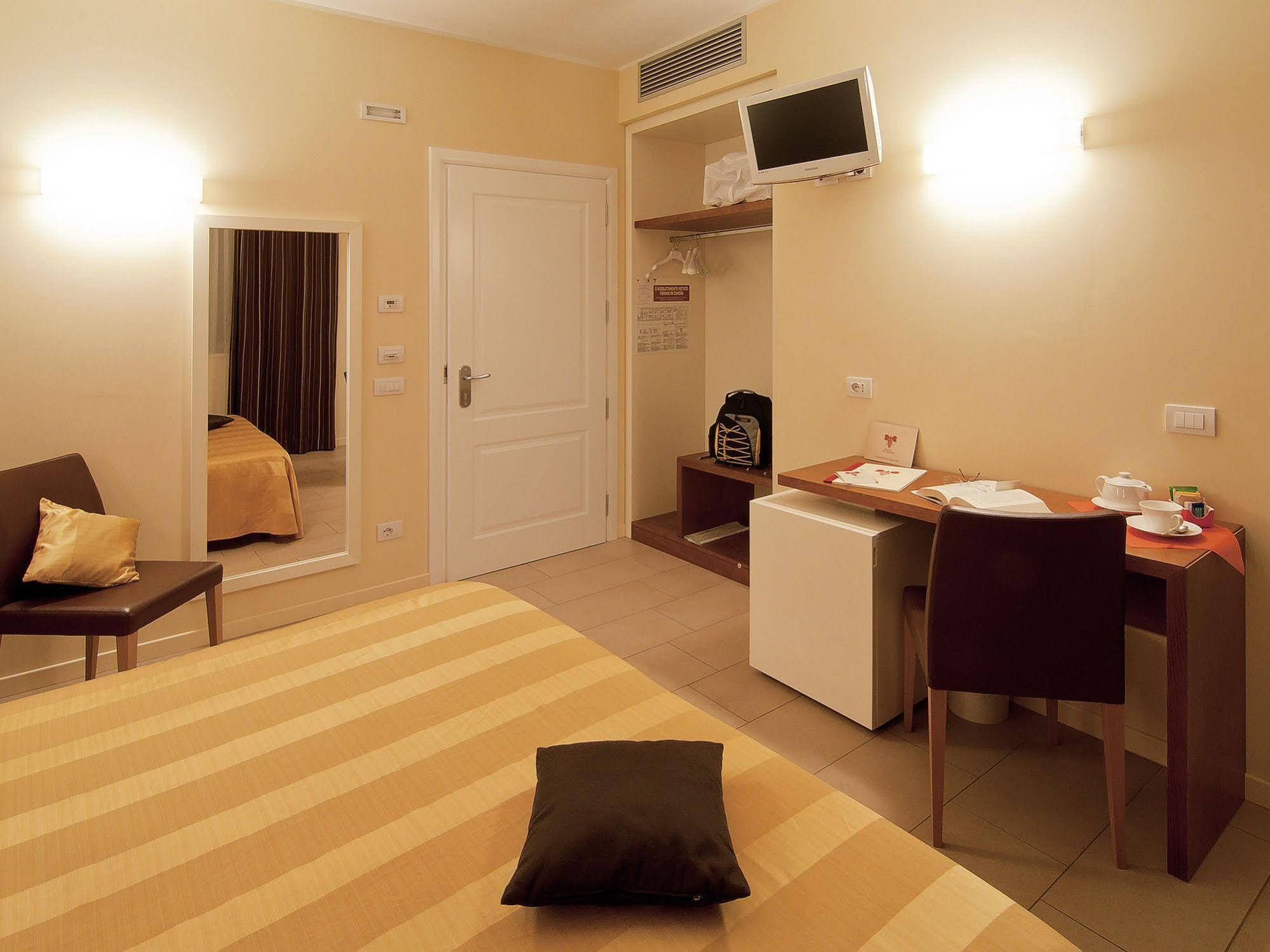 טולנטינו Hotel Cluentum מראה חיצוני תמונה