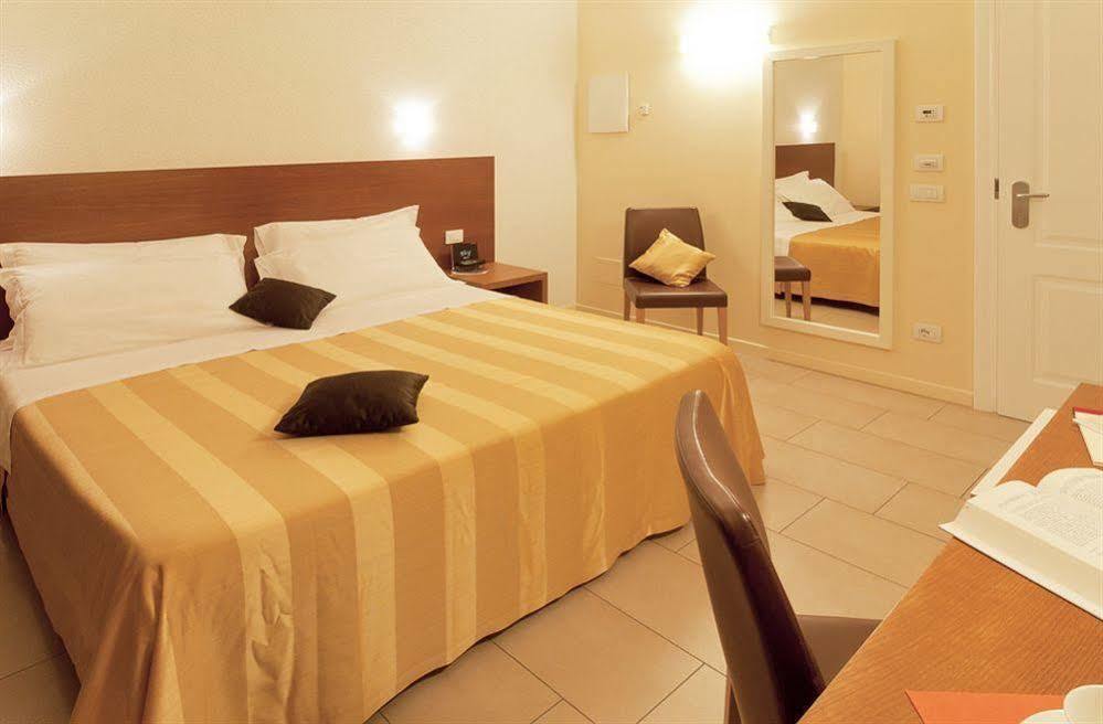 טולנטינו Hotel Cluentum מראה חיצוני תמונה